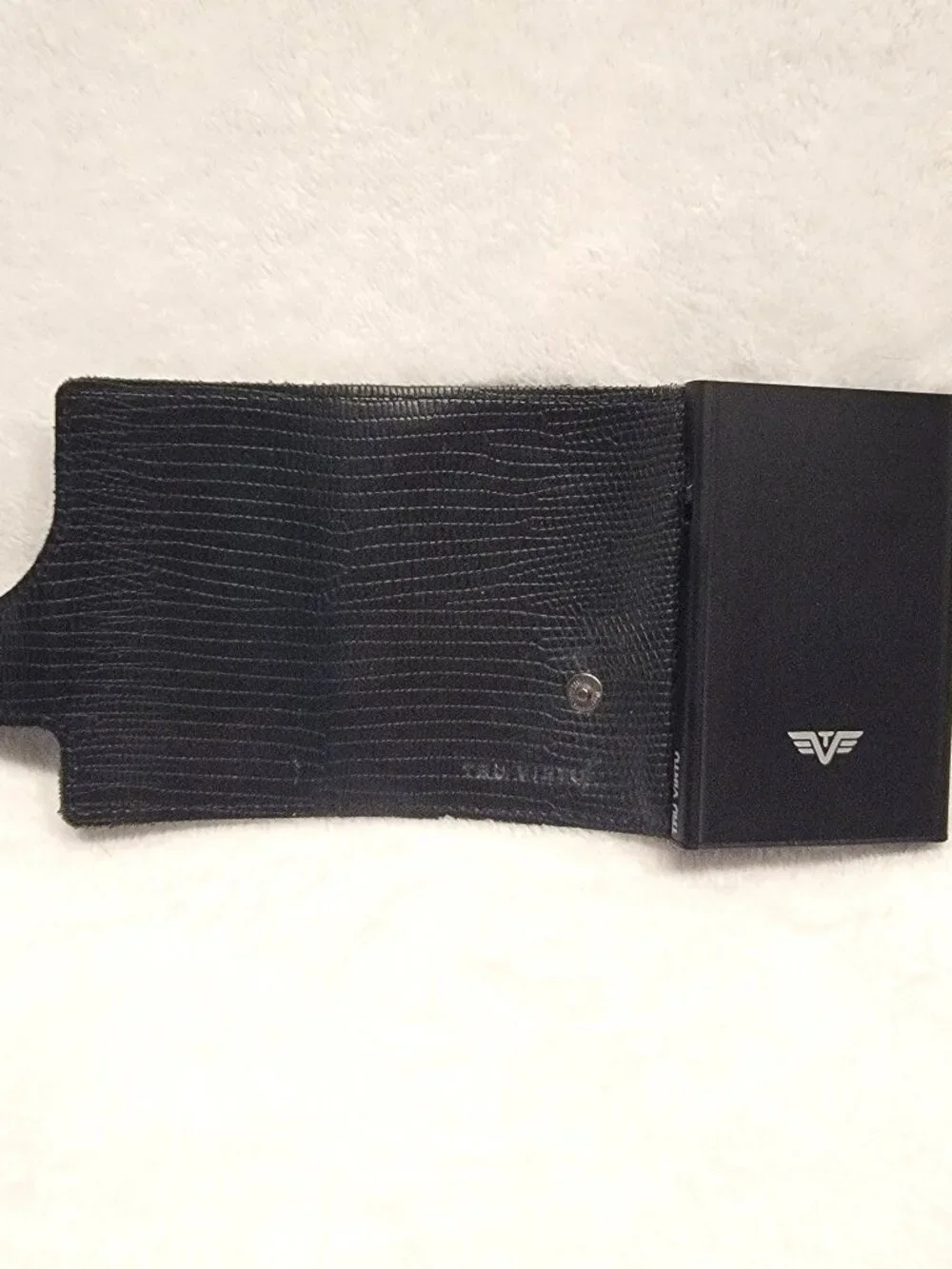 Tru Virtu Leather Click N Slide Wallet - Used
